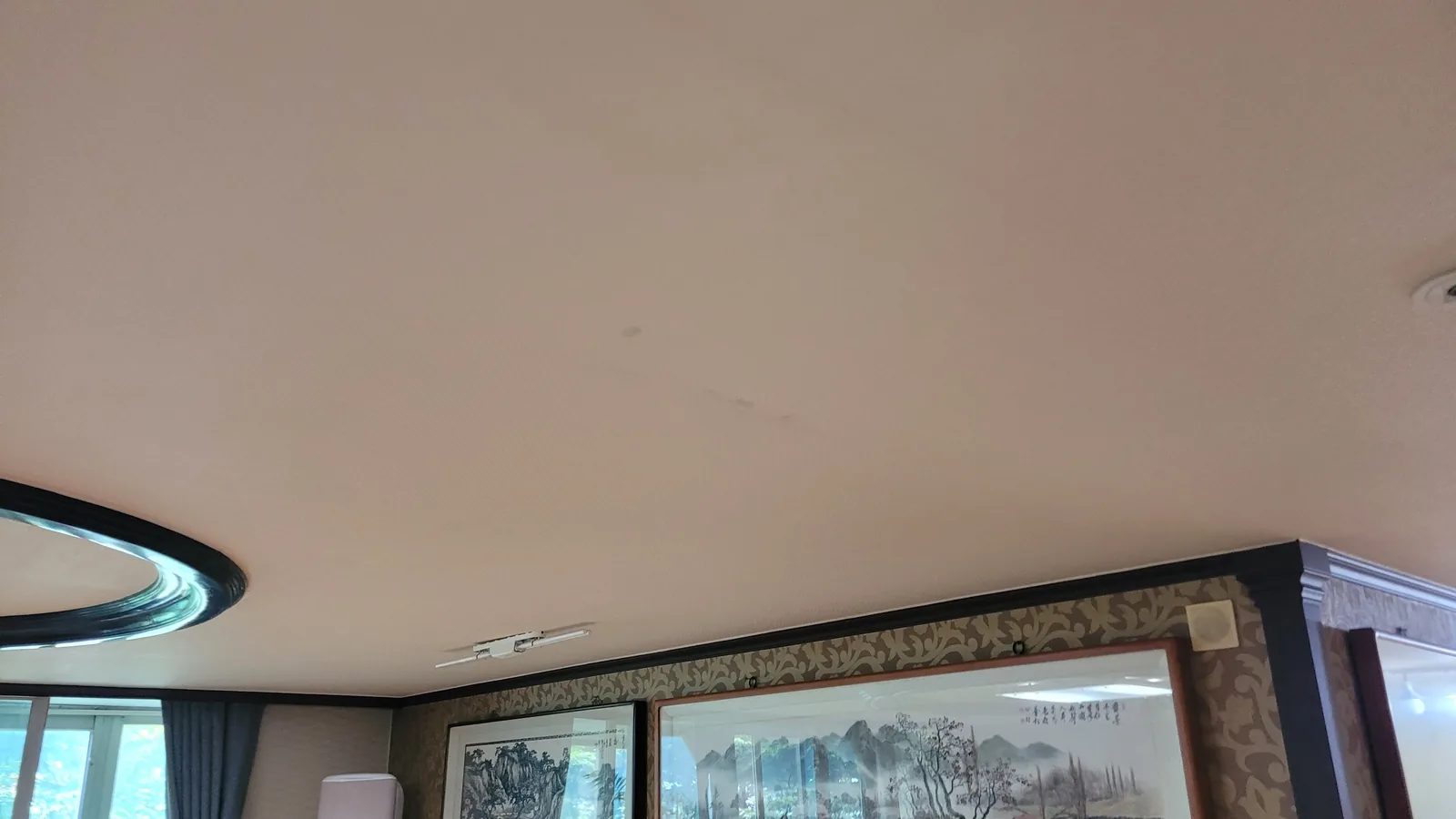 수영구 누수탐지 광안4동 누수탐지 위층배관누수 천장 얼룩을 미루면 피해가 커져요